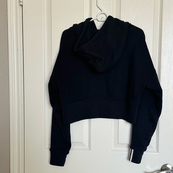 ADIDAS: Crop Hoodie - Size XS - Picture 3 of 6